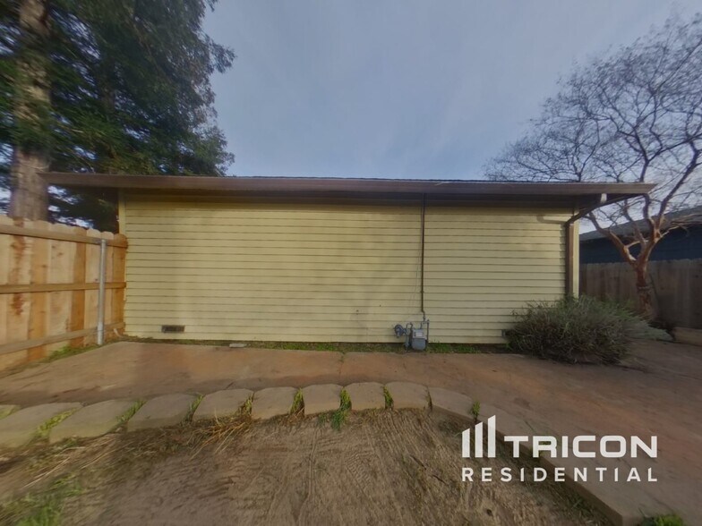 Building Photo - 6900 Coronation Ct