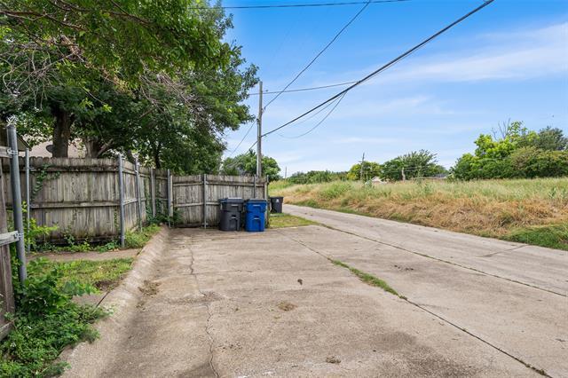 Building Photo - 17835 Farley Trail