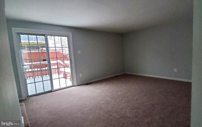 Building Photo - 16 Craftsman Ct