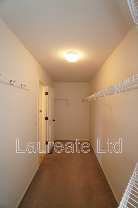Building Photo - 9013 Old Tom Morris Cir