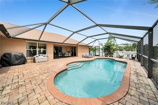 Building Photo - 3505 Surfside Blvd