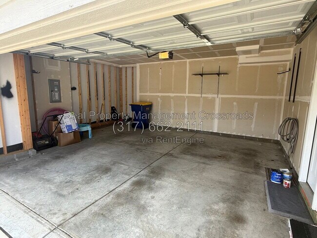 Building Photo - 5509 W Woodhaven Dr