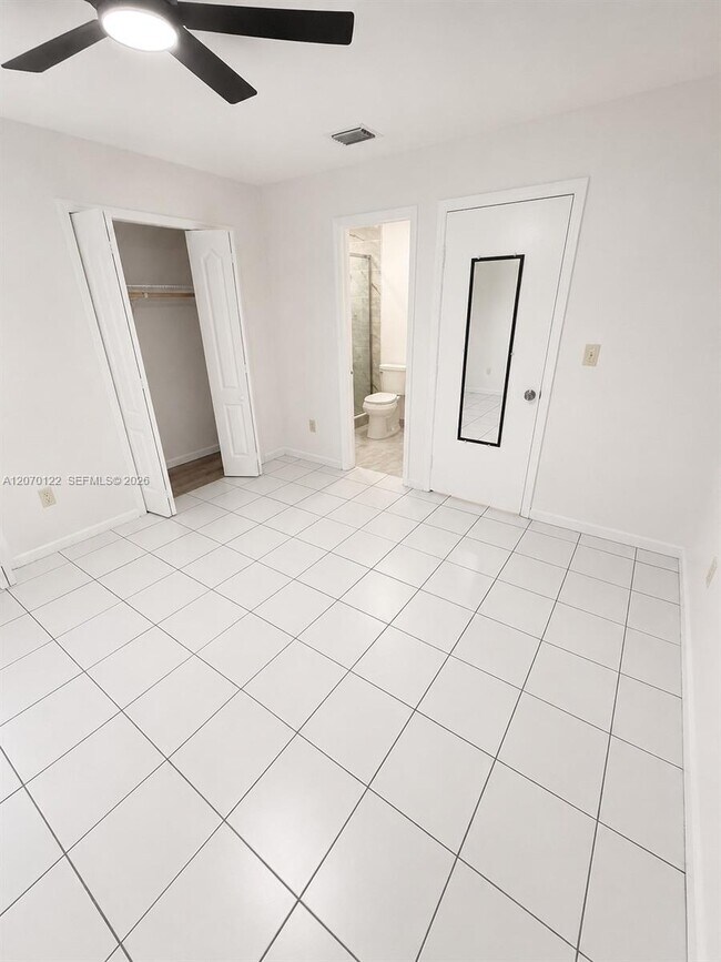 Building Photo - 2219 SW 137th Pl