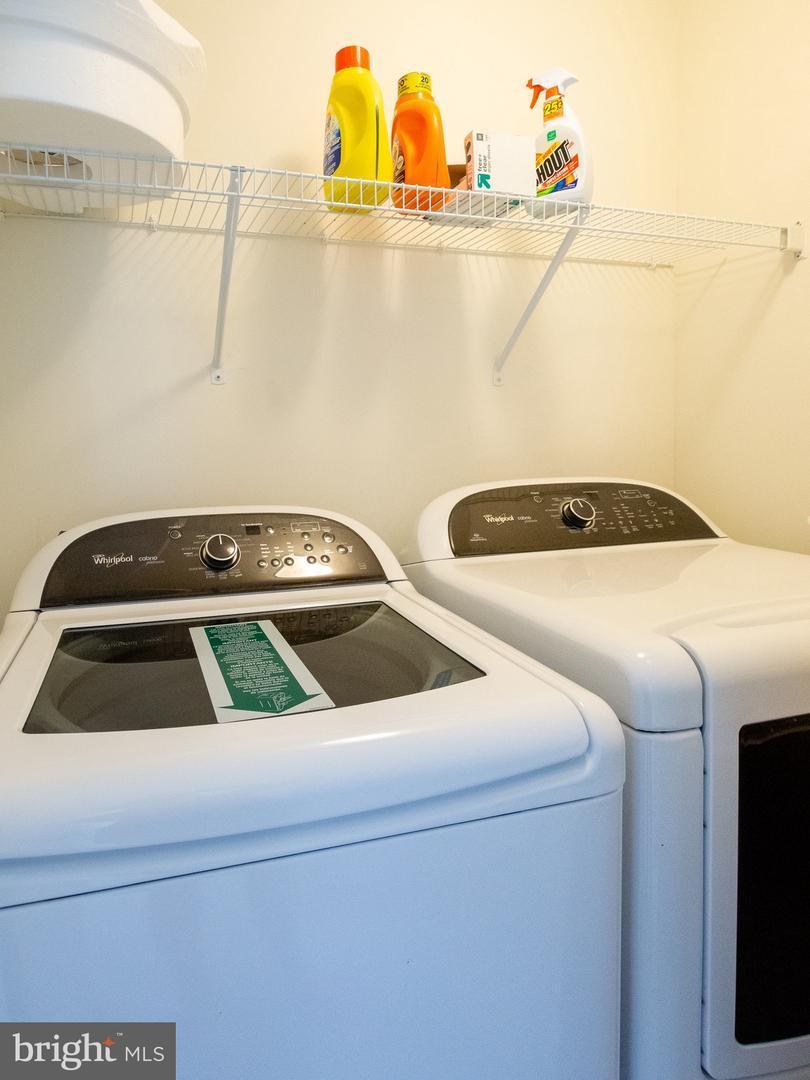 Building Photo - 727 Crown Park Ave