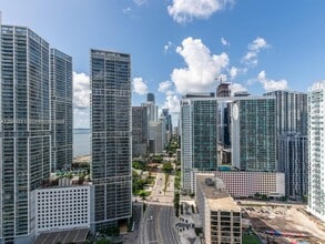 Building Photo - 200 Biscayne Blvd Way