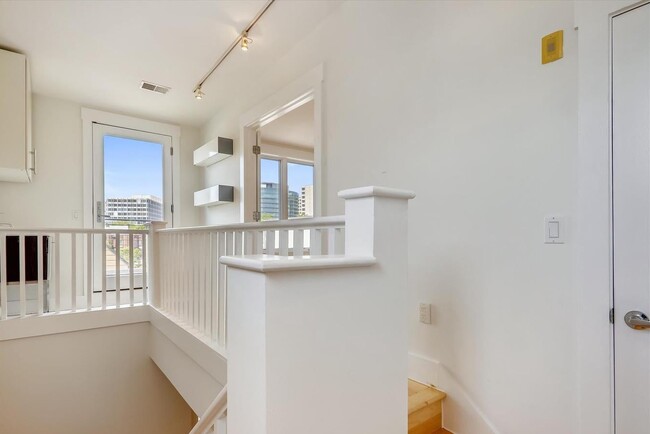 Building Photo - 1830 18th St NW