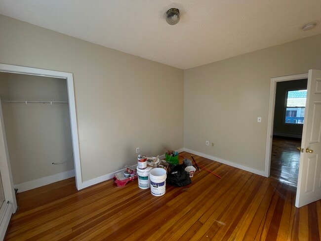 Building Photo - 509 Haverhill St