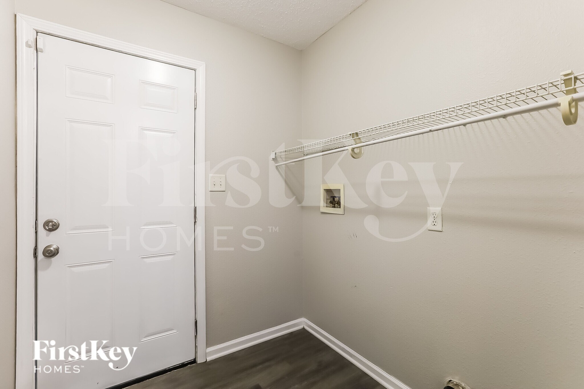 Building Photo - 5805 Dollar Forge Dr