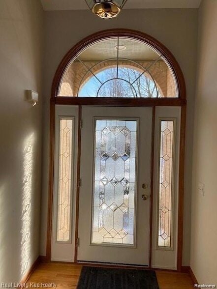 Building Photo - 1809 Cloverdale Dr