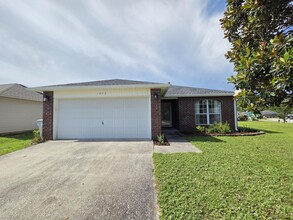 Building Photo - 1973 Catline Cir