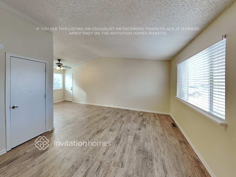 Building Photo - 5003 S Richfield Cir