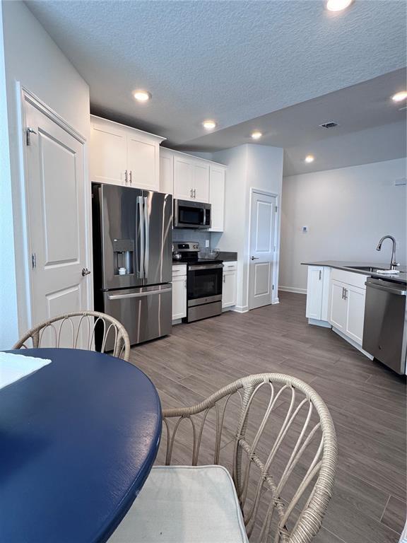 Building Photo - 5653 Wood Bridge Pl