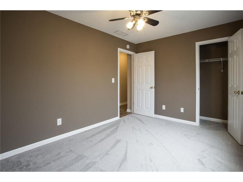 Building Photo - 2727 Fort Hampton Ct