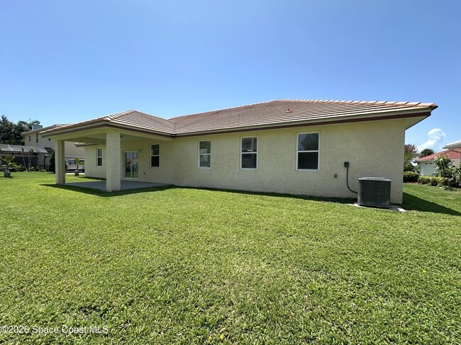 Building Photo - 616 Manatee Bay Dr