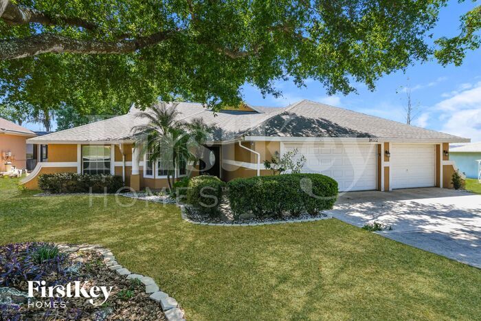 Building Photo - 14022 Vista Del Lago Blvd