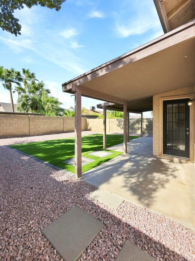 Building Photo - 3839 W Whitten St