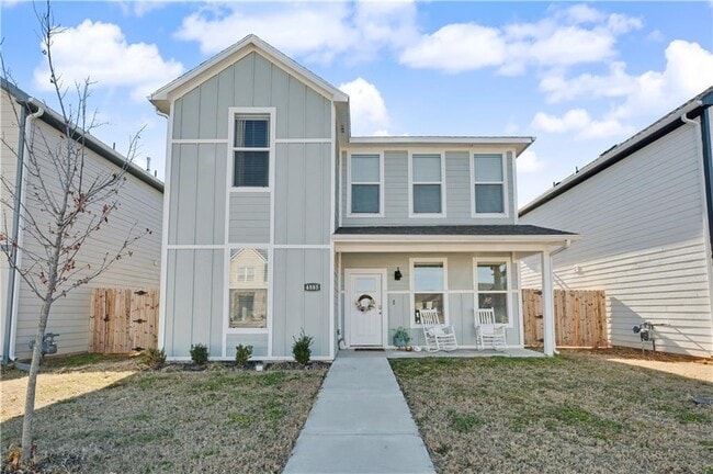 Building Photo - 4885 W Triangle St