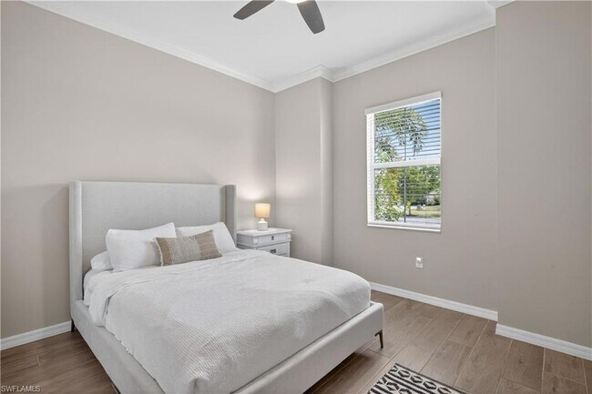 Building Photo - 5856 Sunningdale St