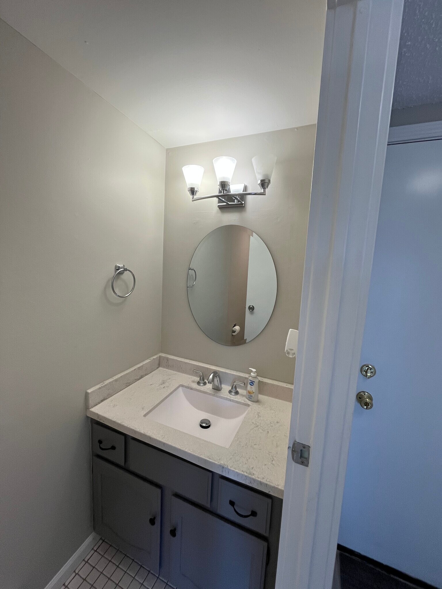 Building Photo - 5 Parkside Ct