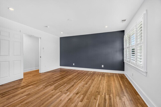 Building Photo - 1118 Browning Rd
