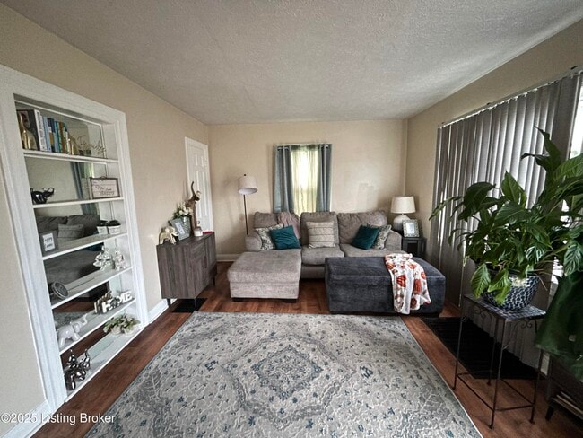 Building Photo - 741 S 39th St