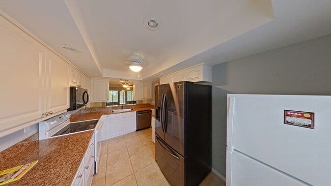 Building Photo - Charming 2 Bed, 2 Bath Rental with Garage ...