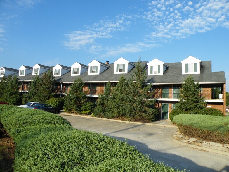 Primary Photo - Pleasant Meadow Apartments