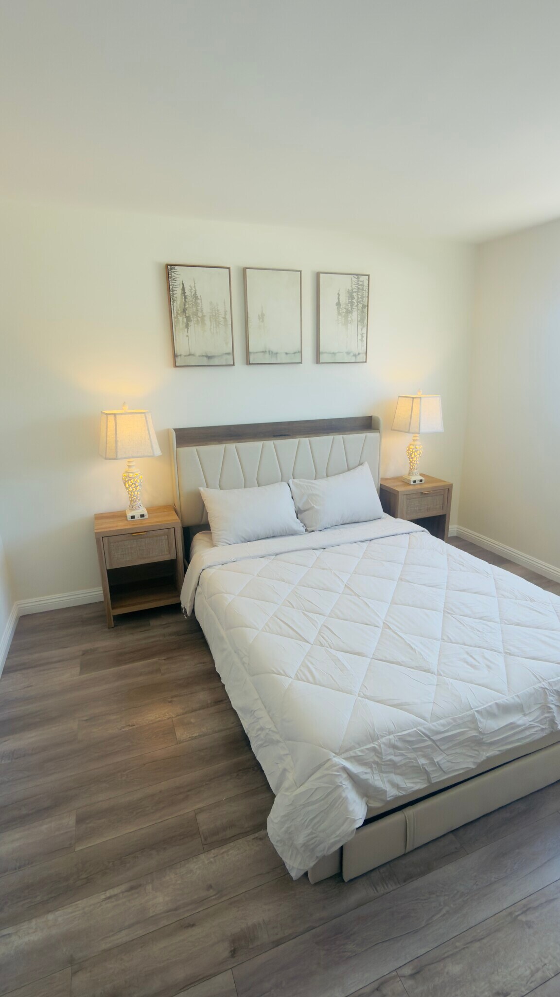 Building Photo - 18550 Hatteras St