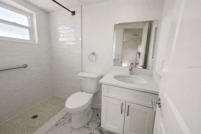 Building Photo - 4308 Summersun Dr