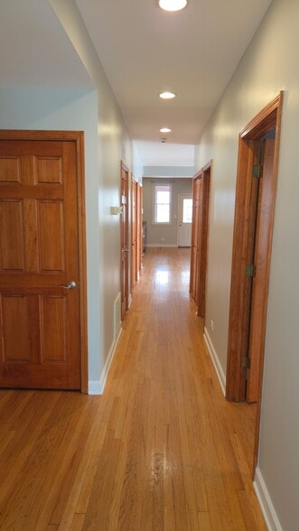 Hallway - 3318 N Keystone Ave