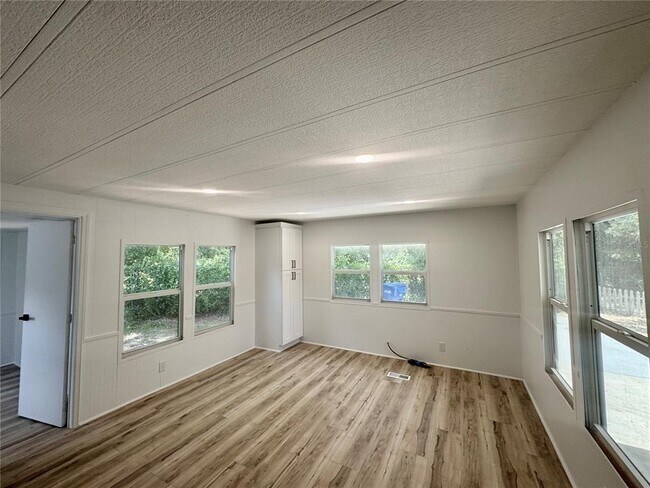 Building Photo - 2609 Braeburn Dr