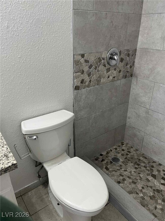 Building Photo - 3371 Brussels St