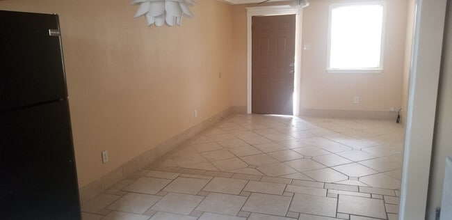 Building Photo - Michoud 4-Plex
