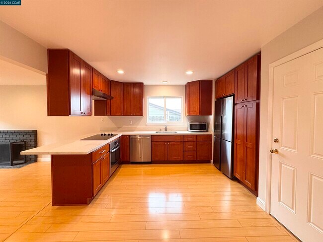 Building Photo - 2307 Panoramic Dr