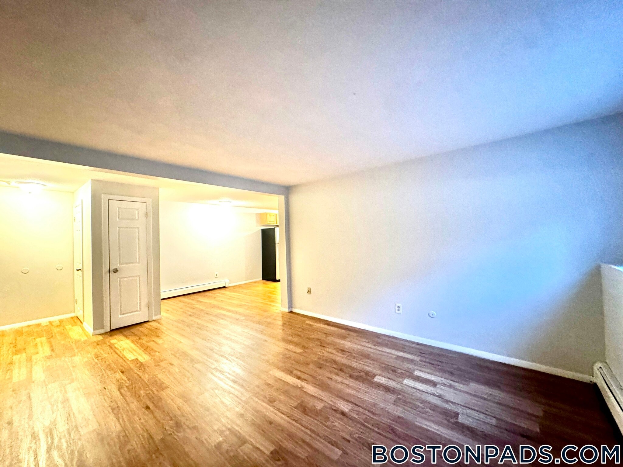 Building Photo - 715 N Main St