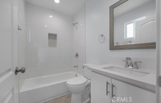 Building Photo - 3743 Lanfranco St