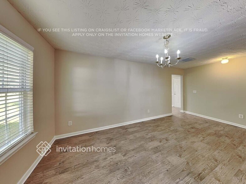 Building Photo - 321 Nunnally Dr