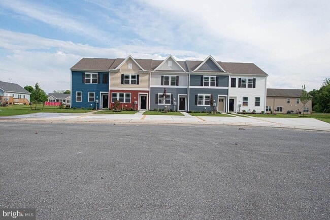 Building Photo - 128 Willowtree Ln