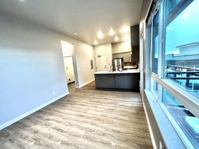 Building Photo - 2330 Yakima Ct