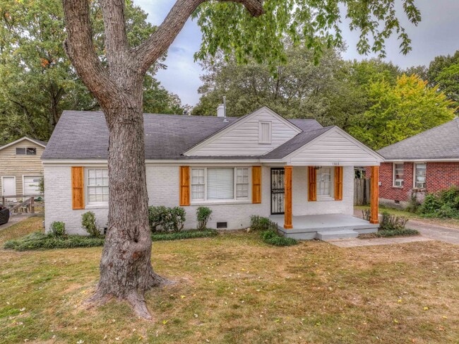 Building Photo - Charming 3-Bedroom Home with Modern Upgrades and Spacious Backyard in a Peaceful Neighborhood