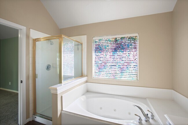 Building Photo - 8305 Spinnaker Bay Ln