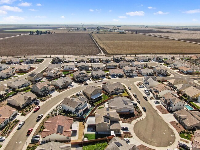 Building Photo - 1245 Pacific Pl