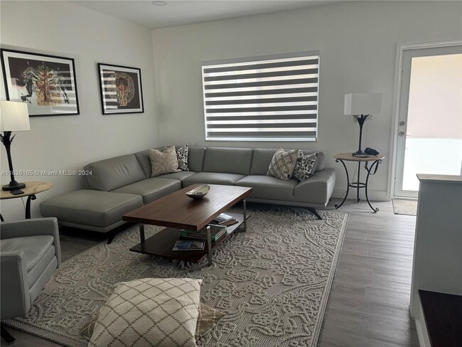 Building Photo - 8956 Collins Ave