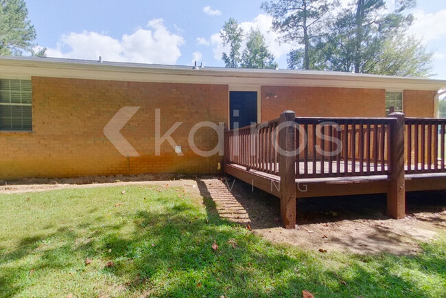 Building Photo - 401 Beaver Pointe Dr