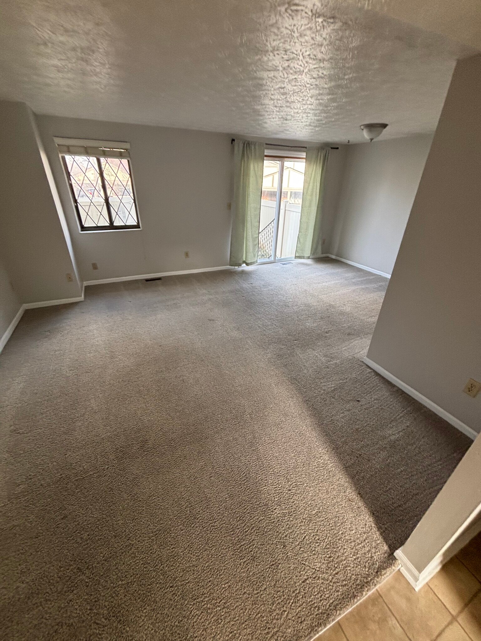 Building Photo - 447 Lockhaven Ct