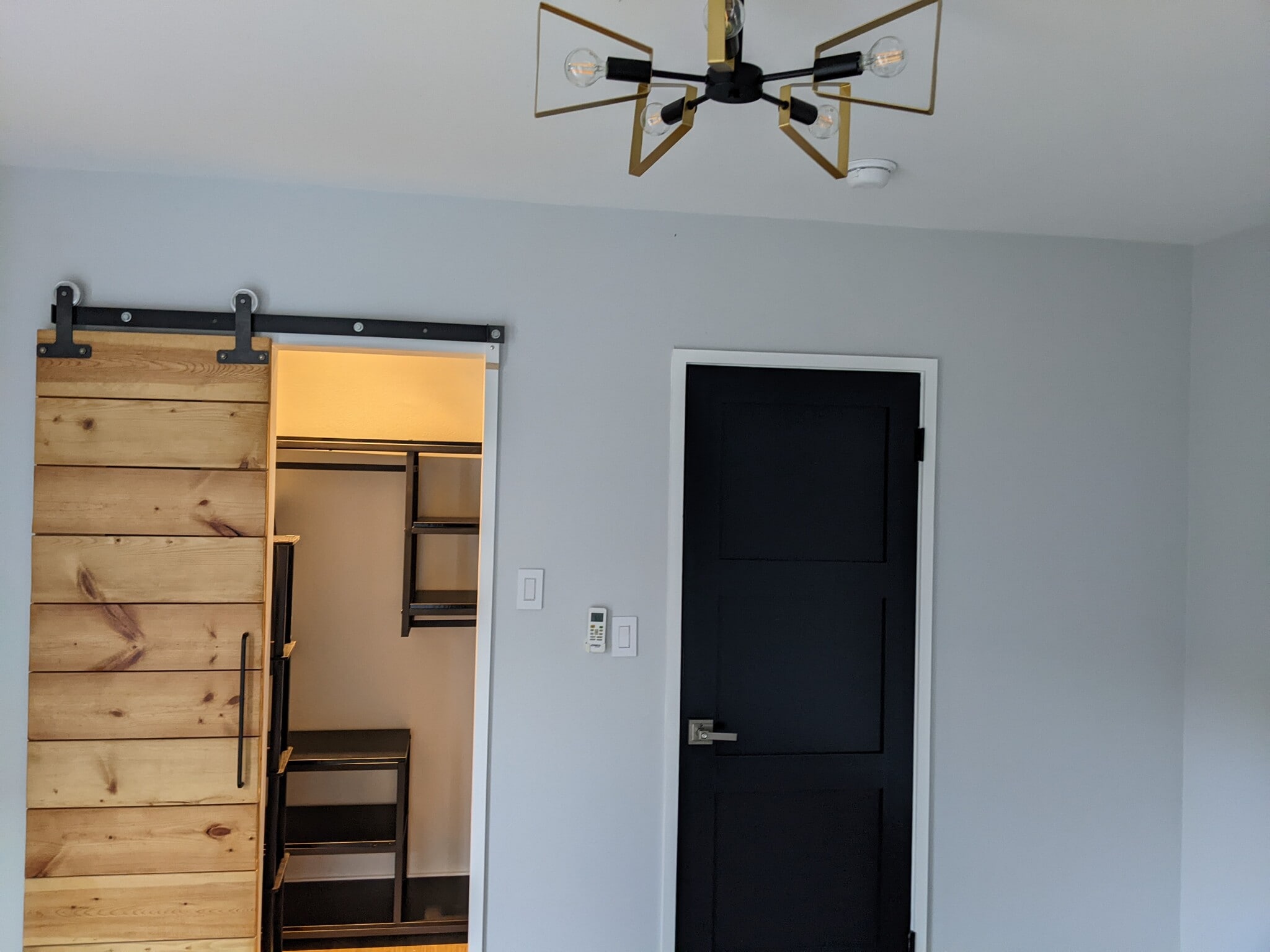 Building Photo - 8591 Higuera St