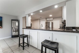 Building Photo - 3992 Chinchilla Ave