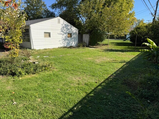 Building Photo - 1953 Fishinger Rd