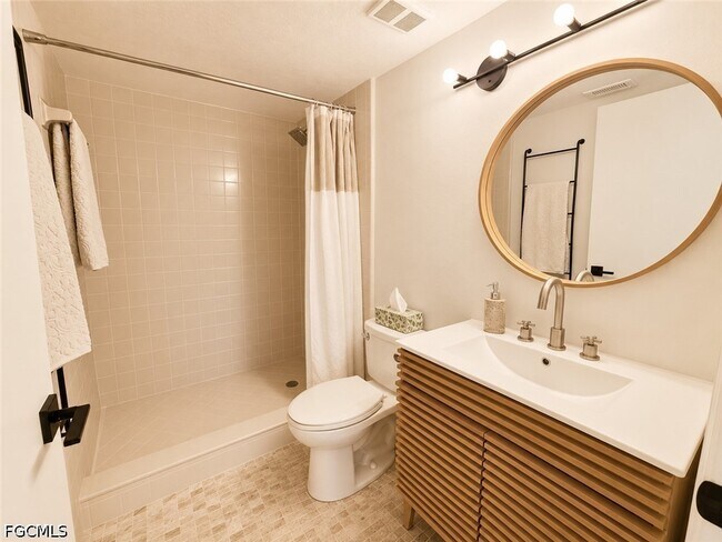 Building Photo - 13625 Eagle Ridge Dr