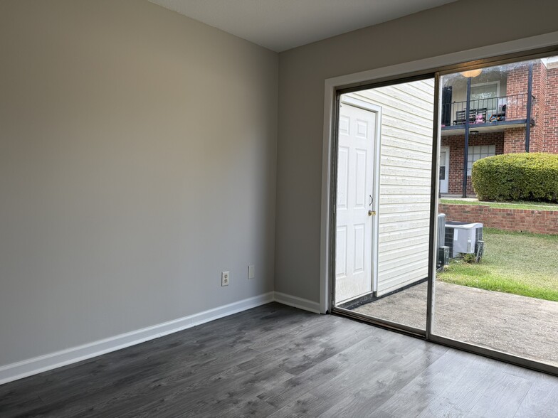 Dining Room - 1613 Ashford Ln